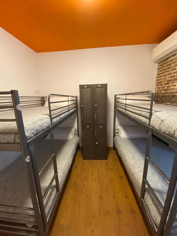 Arc House Pop Art Hostel Мадрид Екстериор снимка